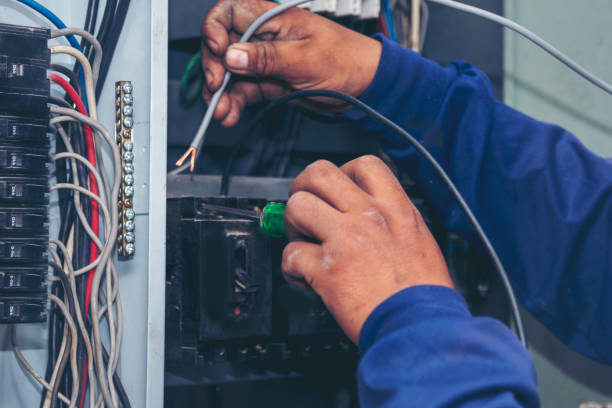 Affordable Emergency Electrician in Moon Lake, FL
